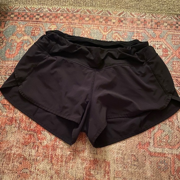 Lululemon speed up shorts 2.5 - Picture 1 of 3